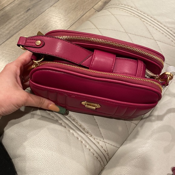 Time and Tru crossbody - Picture 2 of 3